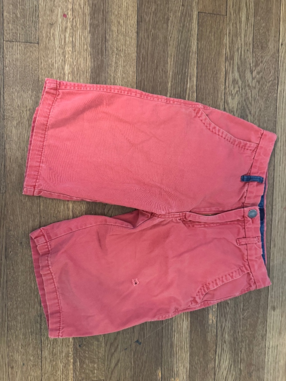 Size 12 Nantucket red boys chino shorts flaw